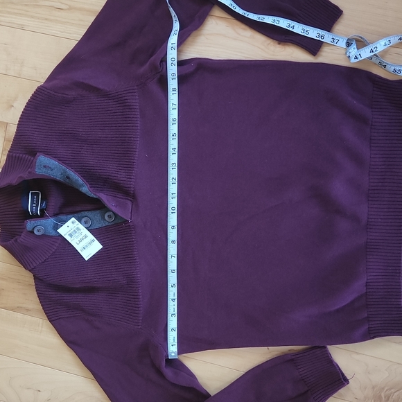 Pullover Sweater - Picture 3 of 5